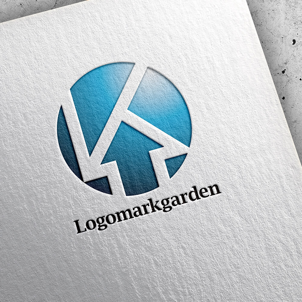 円形と矢印が作り出すKのローマ字ロゴ|ロゴ販売番号01881 6 ローマ字ロゴ01881使用見本|箔押し印刷